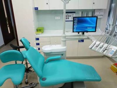 楚雄拜博口腔“圓夢(mèng)大學(xué)捐贈(zèng)儀式”啟動(dòng)，用專業(yè)診療守護(hù)青春笑容